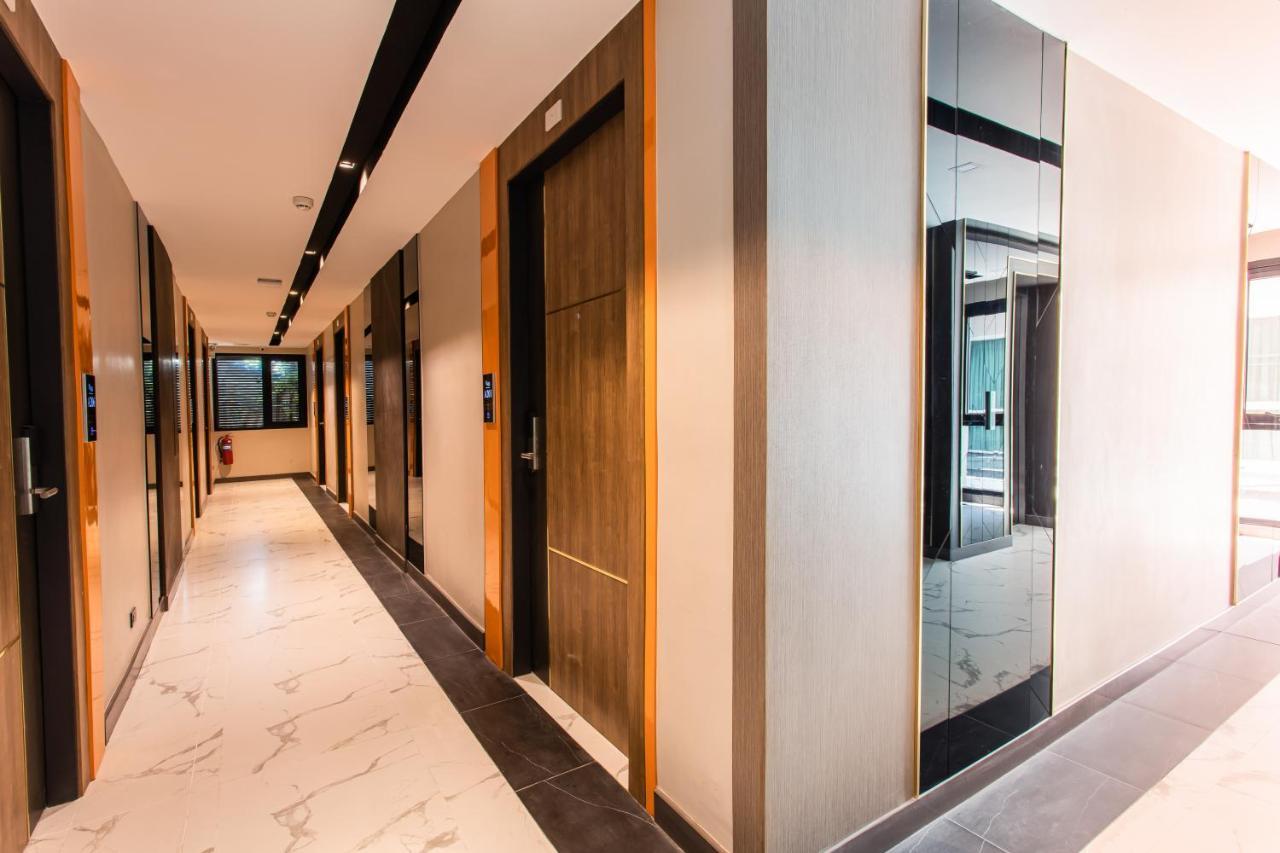 D Varee Montara Thonglor 25 Bangkok Exterior photo